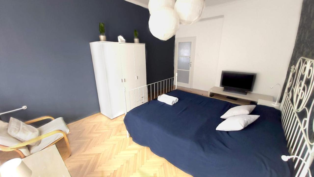 Eozin Apartman Pecs Exterior photo