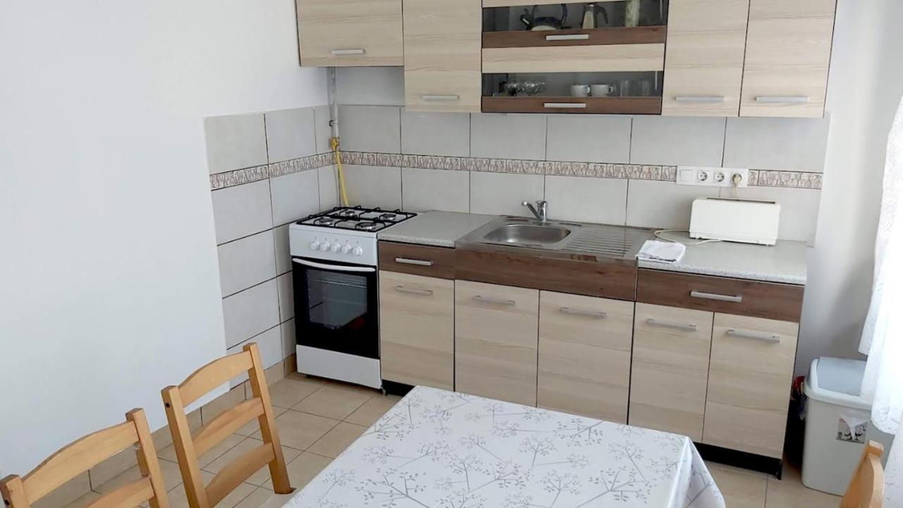 Eozin Apartman Pecs Exterior photo